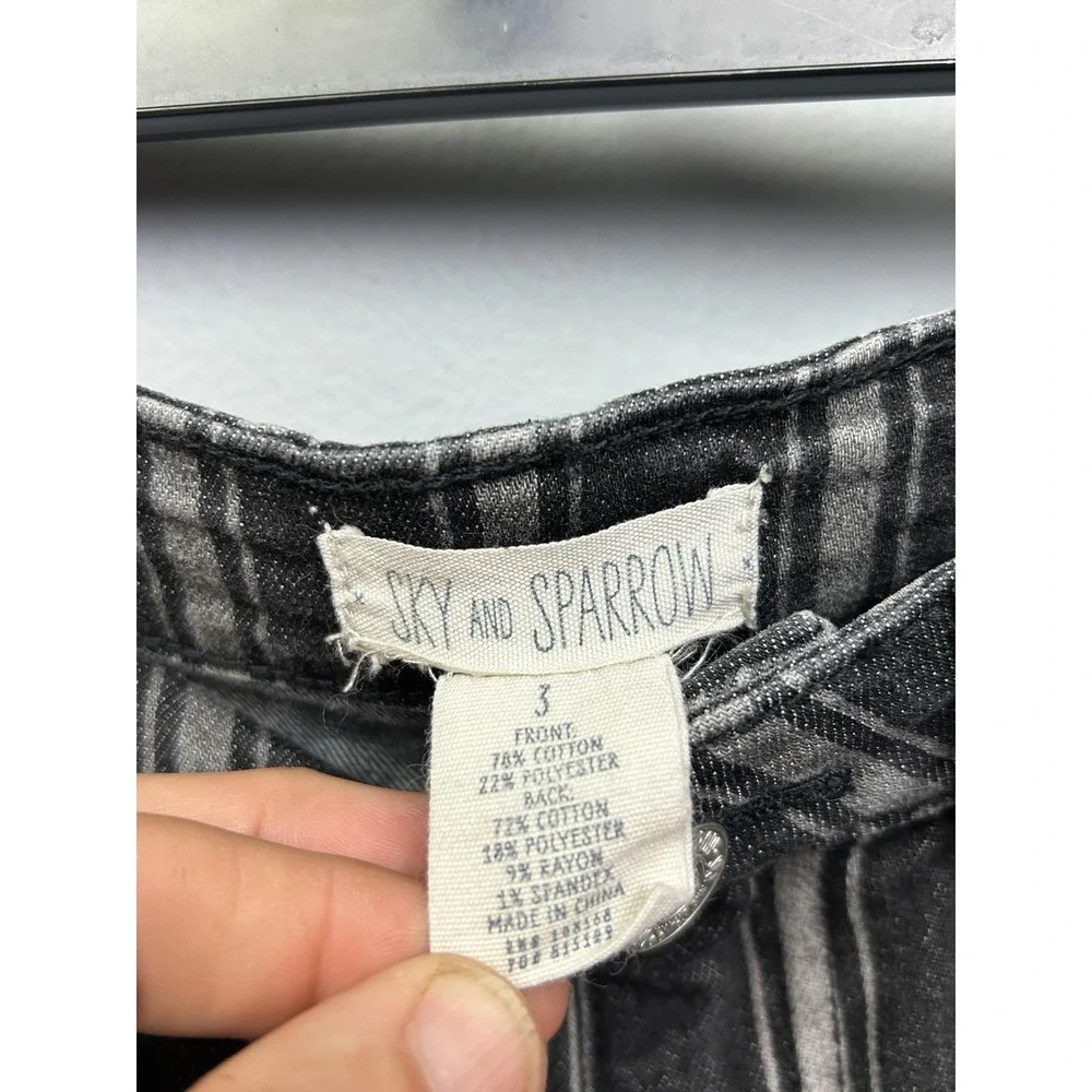 Sky and Sparrow Denim Skirt Womens 3 Black White Striped Raw Hem Mini Skirt Edgy